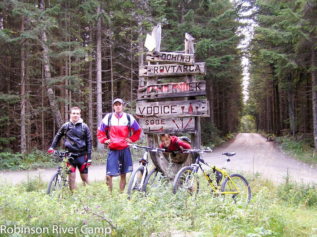 Robinson River Camp ラドヴリツァ エクステリア 写真